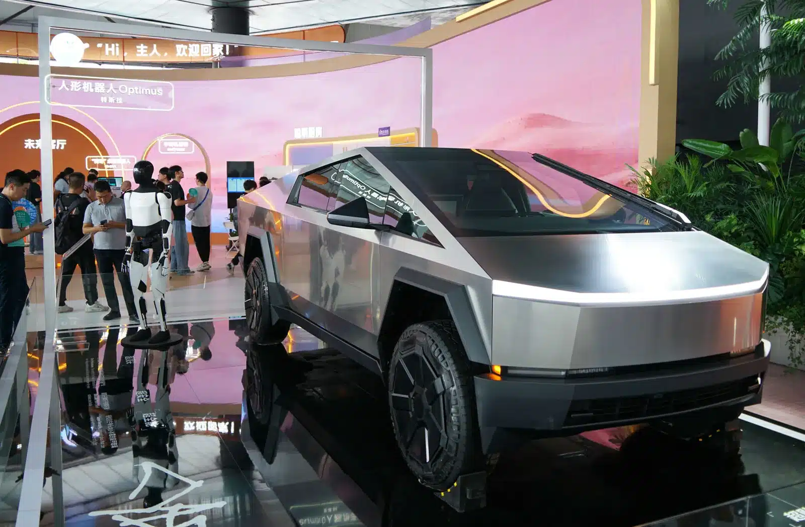“Tesla latest innovations including Model Y refresh, Robotaxi, and energy storage systems”