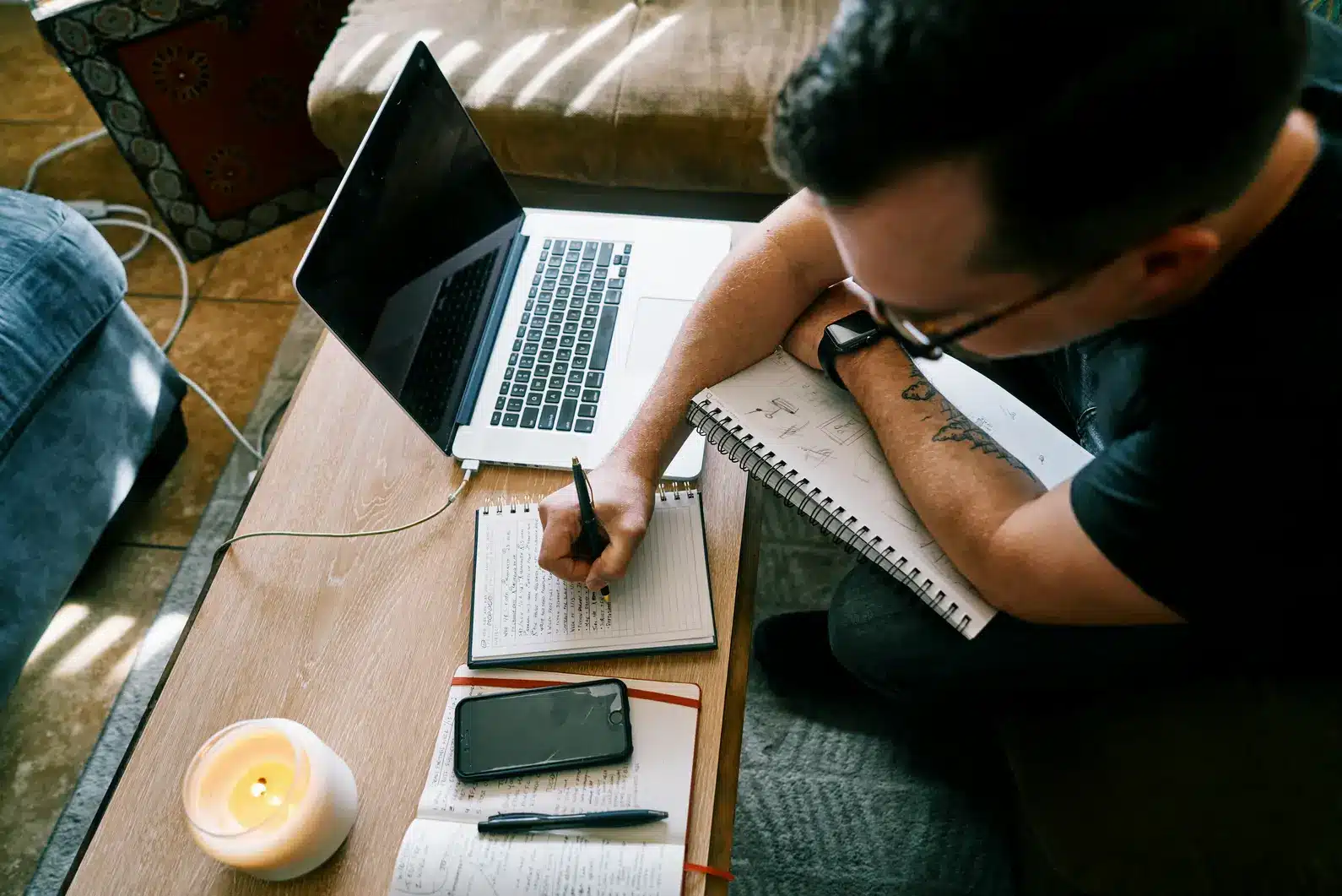 “SEO content writer optimizing blog articles for search engines and organic traffic”